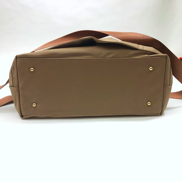 Jen and Co Taupe Weekender Nylon Bag with Trolley Sleeve 19 x 11 x 7 inches - Picture 3 of 11